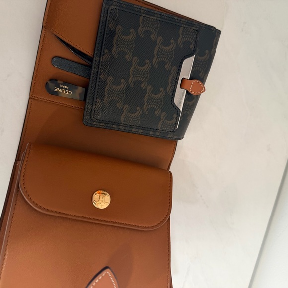 Celine Travel Kit - Picture 5 of 8